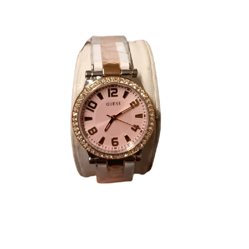- Automatic induction pet water dispenserGUESS WATCH GSGW0686L4