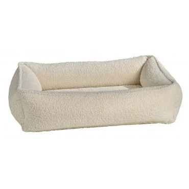 Cat clothesUrban Dog Bed: Ivory Sheepskin