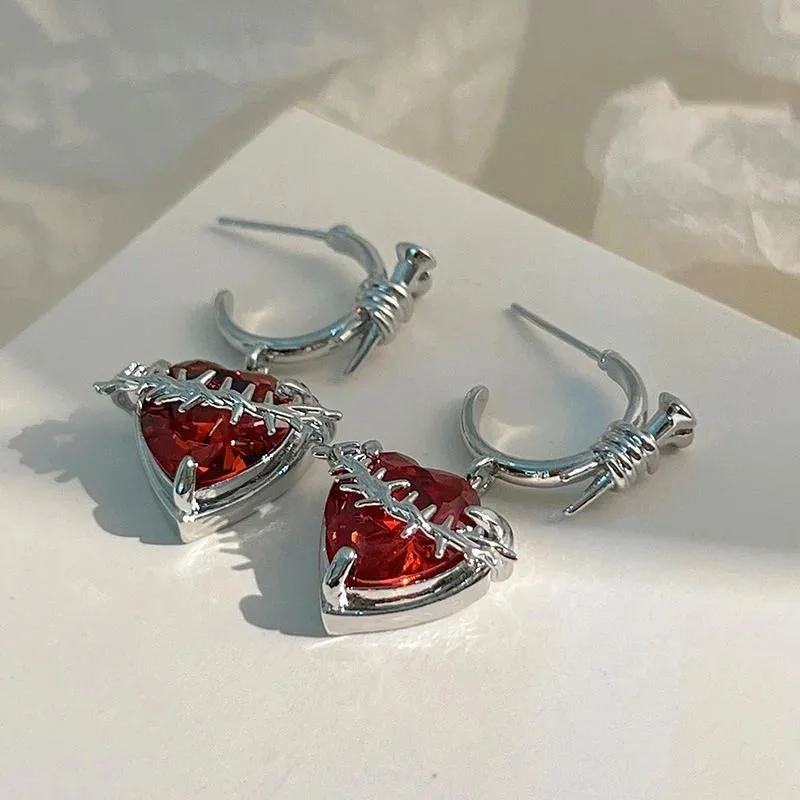  -Anti-slip claw protection raincoat FOR dogsGoth Barbed Heart Earrings