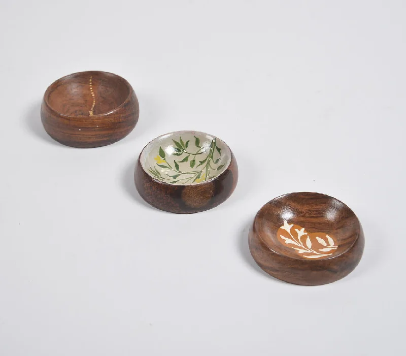 - Foldable and portable cat bagHand Painted Nature Trinket Trays (Set of 3)