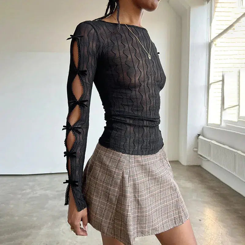 - Foldable and portable cat bagBow Sleeve Sheer Top