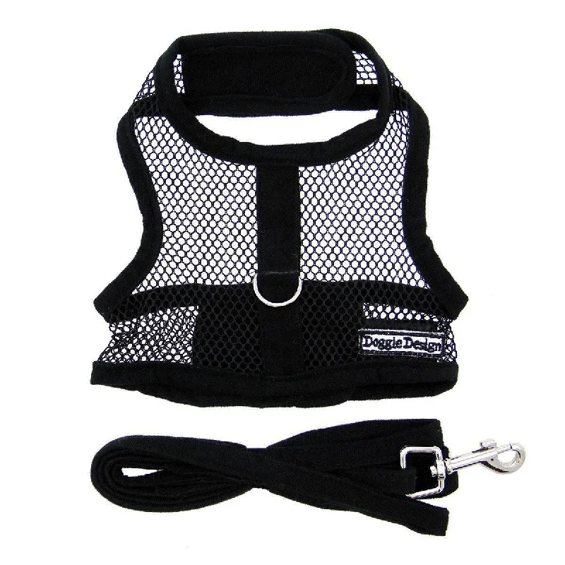 - Pet water dispenser UV sterilization versionCool Mesh Dog Harness And Leash Solid Black