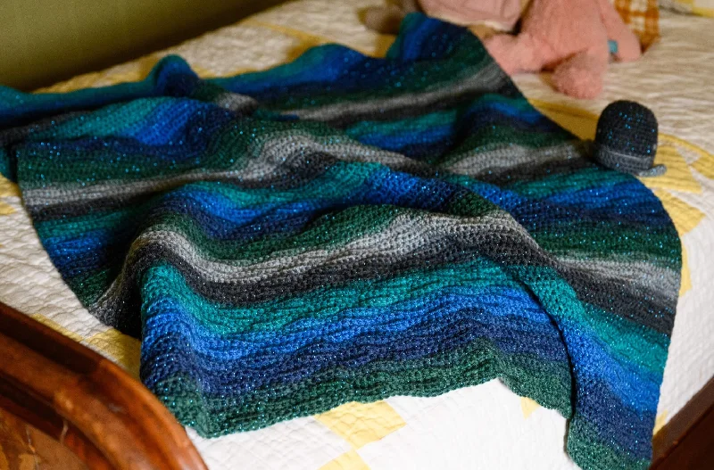 - Climbing pet constant temperature heating padOcean Afghan And Whale (Crochet)