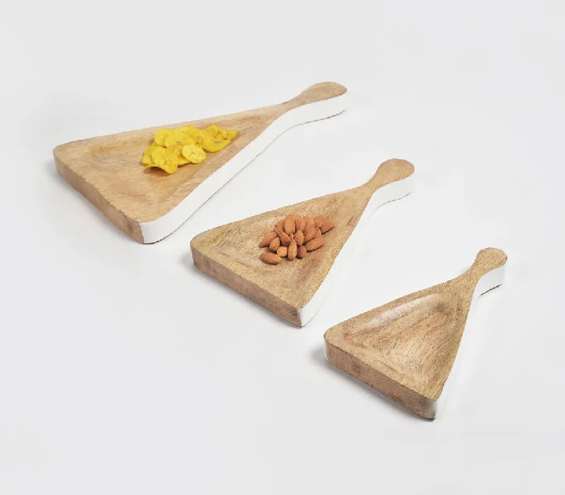 - Elderly dog ​​joint care mattressTriangular Wooden Trays (Set of 3)