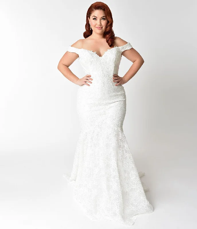 Plus Size Ivory Floral Lace Pearl Beaded Mermaid Wedding Gown