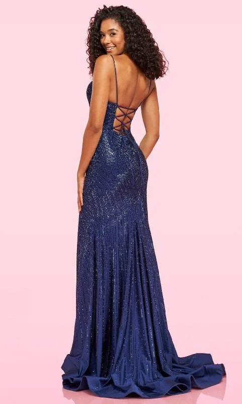 Sherri Hill - 54174 Deep V-Neck Plus Size Prom Trumpet Dress