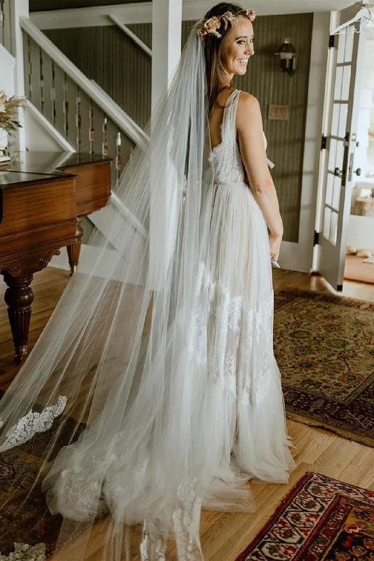 Boho V-Neck Lace Tulle Wedding Dress