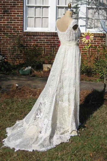 Cap-Sleeve Deep-V-Neck Vintage Lace Wedding Dress With Flower And Sweep Train