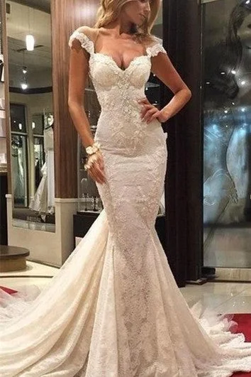 Delicate Mermaid Lace Appliques Wedding Dress Court Train