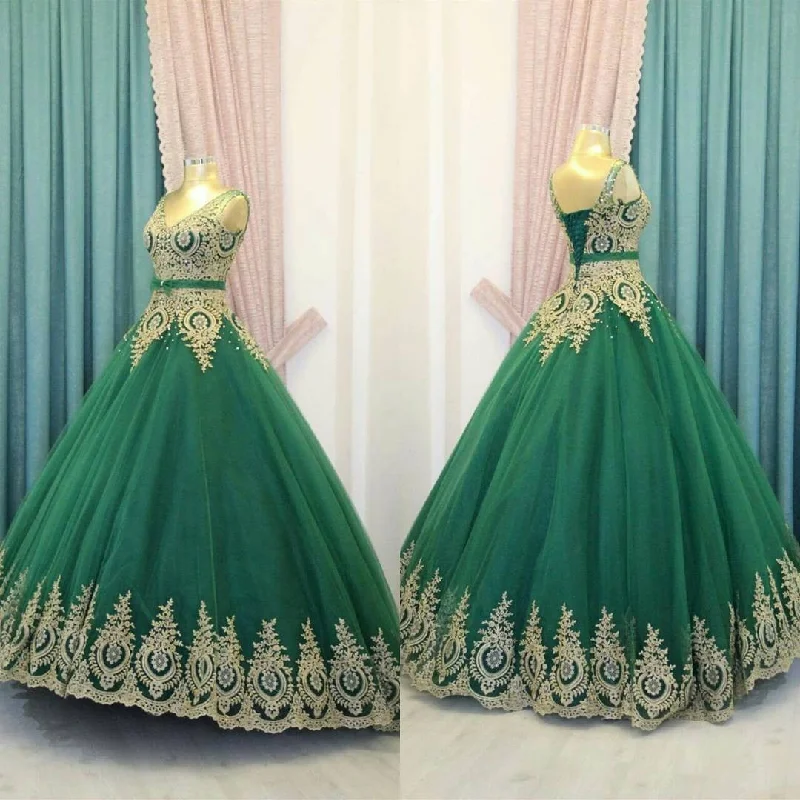 Elegant Gold Lace Appliques V Neck Green Ball Gowns Quinceanera Dresses