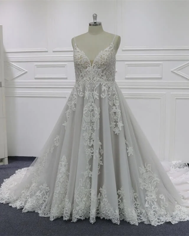 Plus Size Tulle Boho V-neck Wedding Dress Lace Appliques